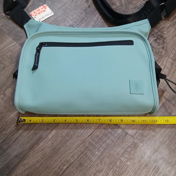 ***SOLD OUT*** FREE PEOPLE All Weather Mini Messenger Bag NWT Seafoam - Picture 13 of 16